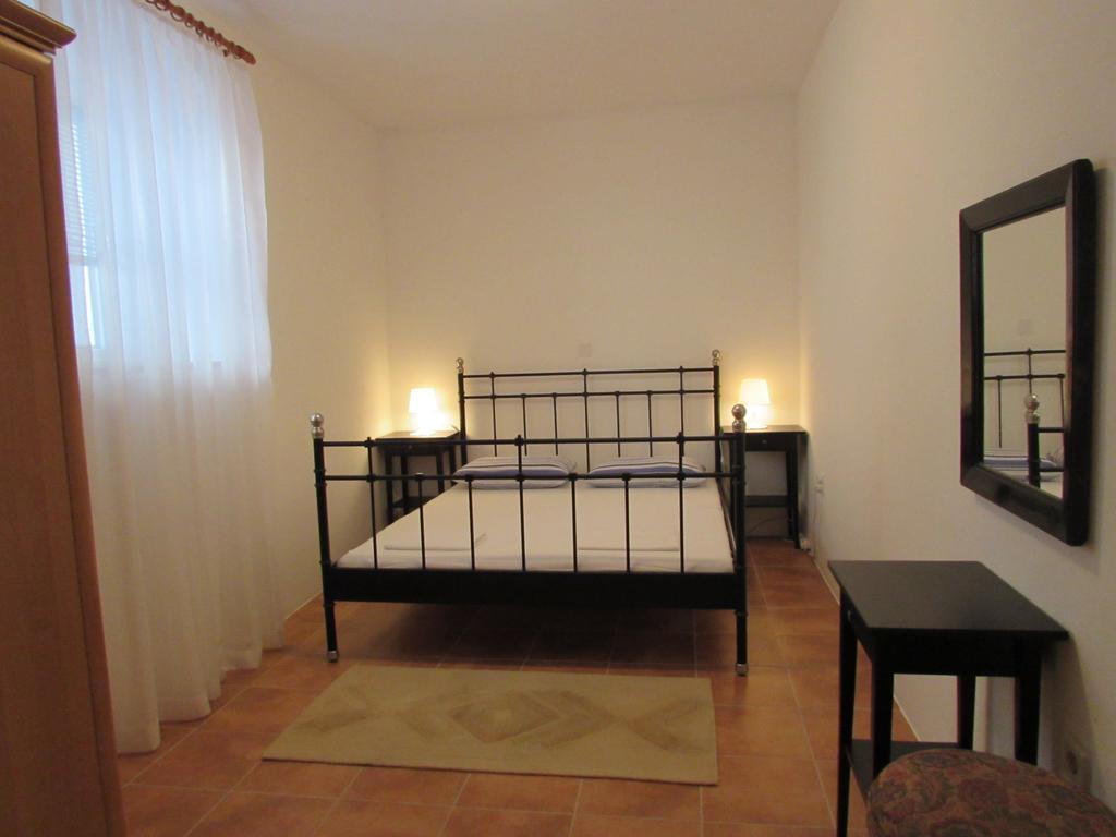 Apartments Madirazza Trogir Buitenkant foto