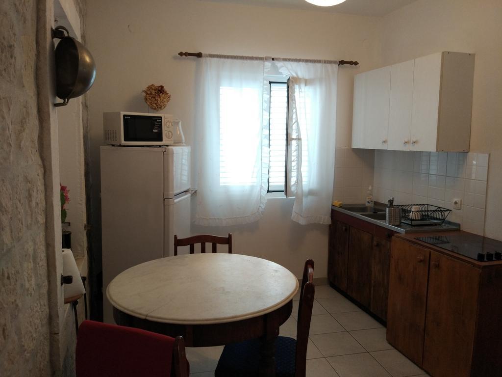 Apartments Madirazza Trogir Buitenkant foto